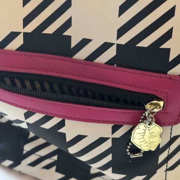 Betsey Johnson Backpack Plaid Black White Pink Adjustable Straps - Picture 3 of 11